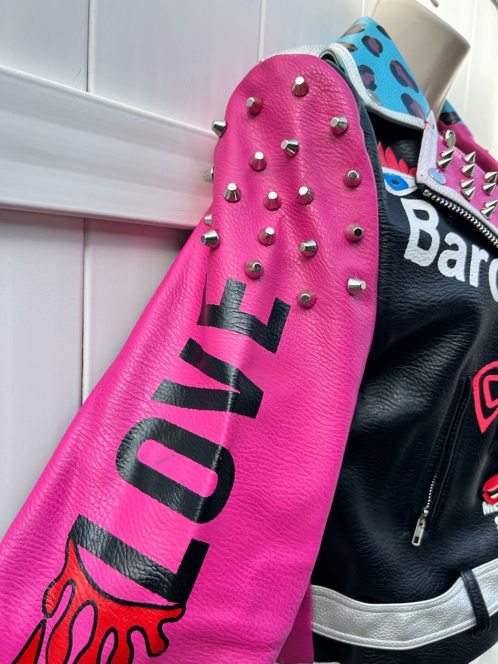Street Punk Pleather Studded Black & Pink Graphic Biker Moto Jacket | Size XL - Picture 4 of 14